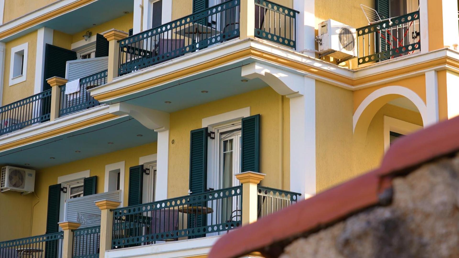 Remenata Apartment Lixouri Exterior photo
